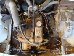 White 1965 Renault Dauphine