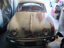 White 1965 Renault Dauphine