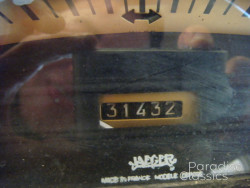 White 1965 Renault Dauphine