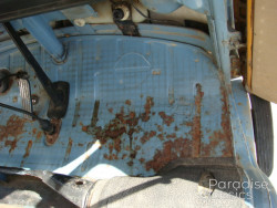 Tan 1970 Volkswagen Bus