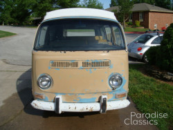 Tan 1970 Volkswagen Bus