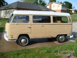 Tan 1970 Volkswagen Bus