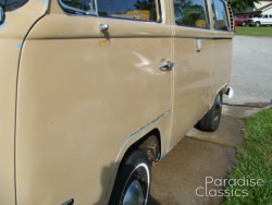 Tan 1970 Volkswagen Bus