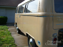 Tan 1970 Volkswagen Bus