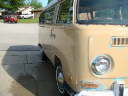Tan 1970 Volkswagen Bus