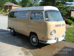 Tan 1970 Volkswagen Bus