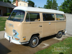 Tan 1970 Volkswagen Bus