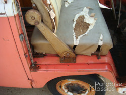 Red/White 1961 Volkswagen Bus