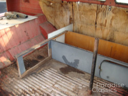 Red/White 1961 Volkswagen Bus