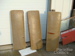 Red/White 1961 Volkswagen Bus