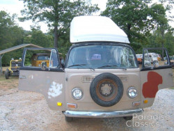 Brown 1970 Volkswagen Bus