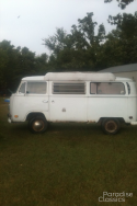 White 1970 Volkswagen Bus