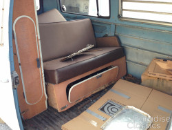 White 1970 Volkswagen Bus