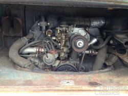 White 1970 Volkswagen Bus