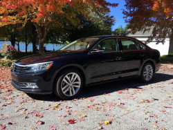 Black 2018 Volkswagen Passat SE W/Technology
