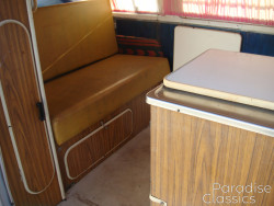 Bluegreen 1972 Volkswagen Bus